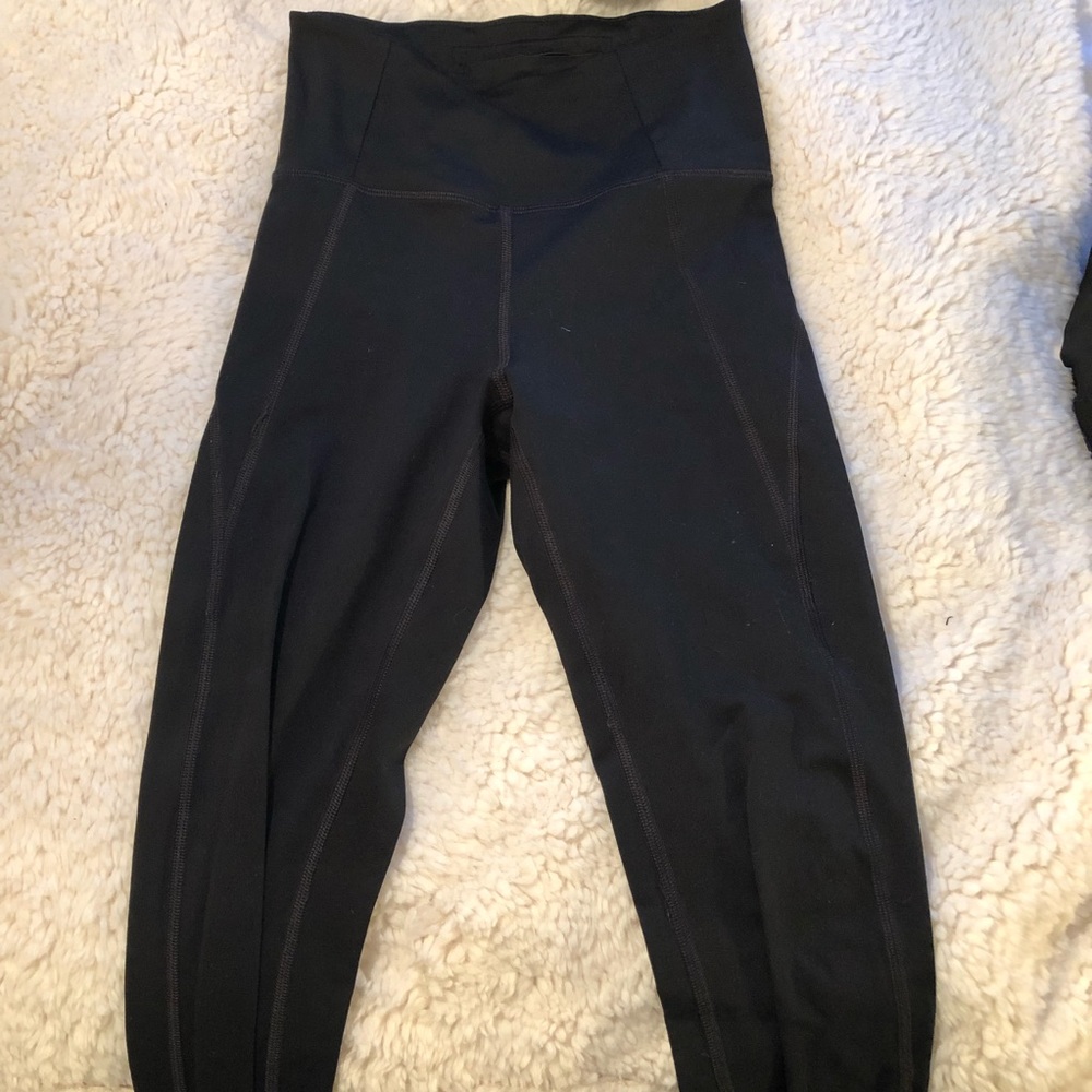 Black Compressive High-Rise Legging